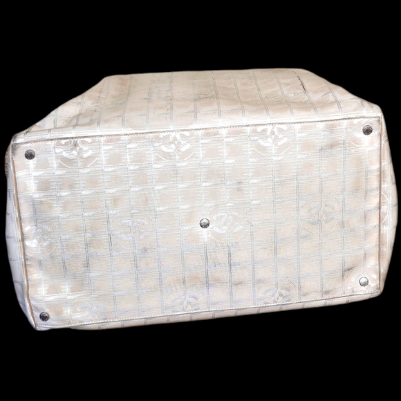 Chanel XL Travel Ligne Ivory Tan White Cream Nylon Duffle Bag - Picture 6 of 16